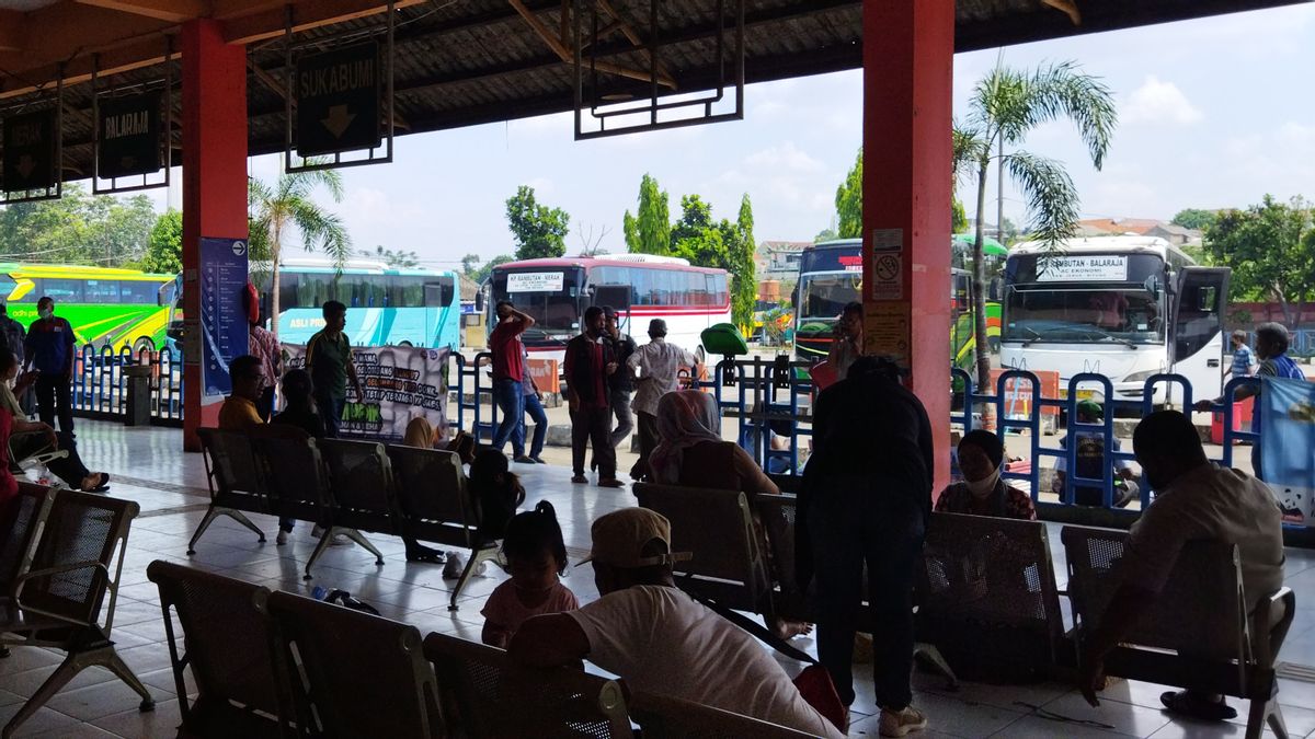 2.796 Penumpang Tiba di Terminal Kampung Rambutan, Menurun Drastis Dibanding Kemarin