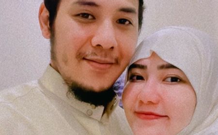 Pamer Foto Mesra, Warganet Curiga Via Vallen dan Chevra Yolandi Sudah Menikah