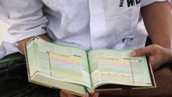 UNM Students Use The Koran For The Therapy Of Makassar Detention Center Prisoners