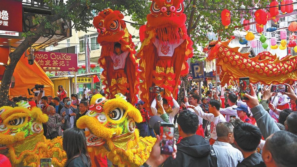 “Chinamaxxing” Mendongkrak Pariwisata Tiongkok, Turis Indonesia Masuk Daftar Terbanyak saat Festival Musim Semi