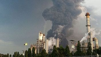 Pertamina Balongan Tersambar Petir, Ahli: Karakteristik Petir Indonesia Berbeda dengan Petir Subtropis