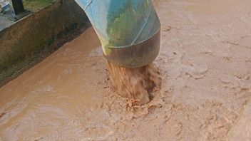 Cisadane的泥浆增加，PDAM Tangerang准备油罐车以帮助分配清洁水