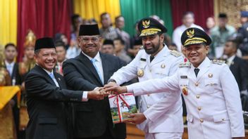 وزارة الداخلية بوغور حاكم آتشيه معلم الجدل الدائر 4 جزيرة