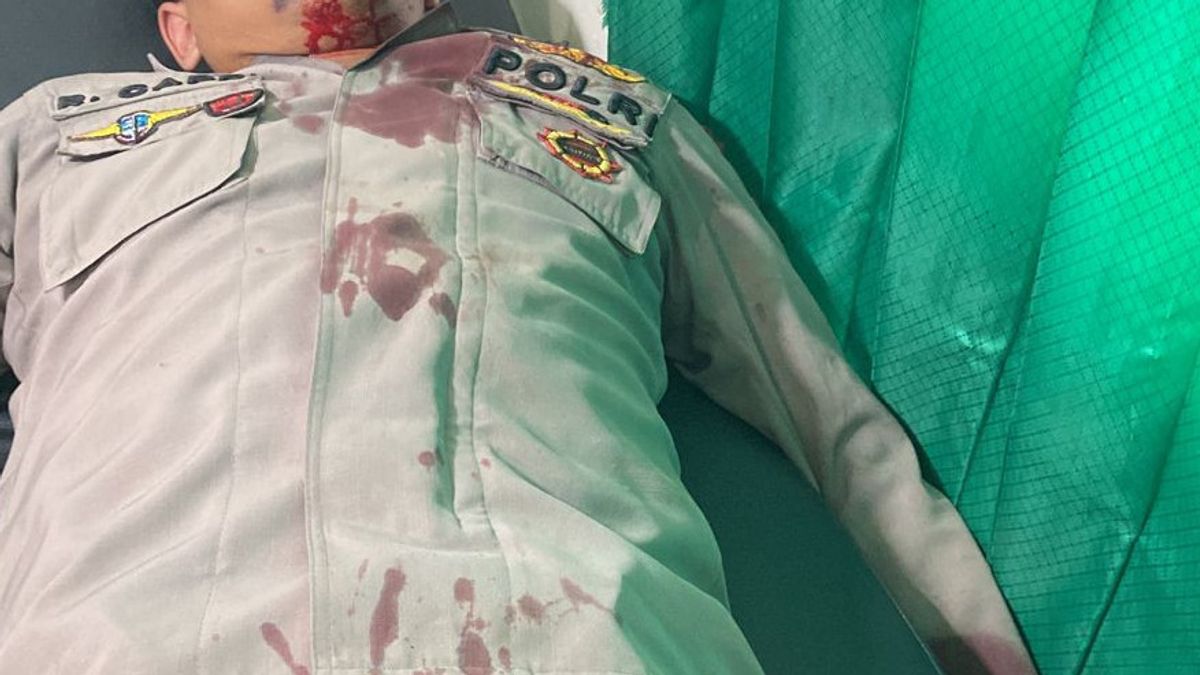 一些警察在陪同Lukas Enembe的尸体时在Sentani的骚乱中受伤