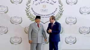 Prabowo Disambut Presiden Mesir Setibanya di KTT Perdamaian Gaza