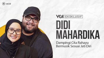 VIDEO: Exclusive! Didi Mahardika Loyally Accompanying Cita Rahayu Makes Music According to Her Identity