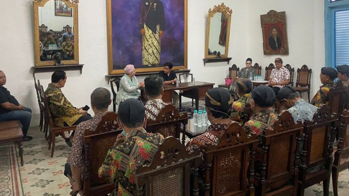 Gibran Libatkan PB XIII dan LDA untuk Revitalisasi Keraton Surakarta