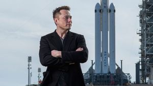 Gegara Dapat Nilai Ujian Sempurna, Elon Musk Pernah Disuruh <i>Ngulang</i> Tes