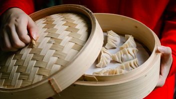 Mau Potluck Tahun Baru, Ini Daftar Makanan Aman dan Praktis untuk Dibawa