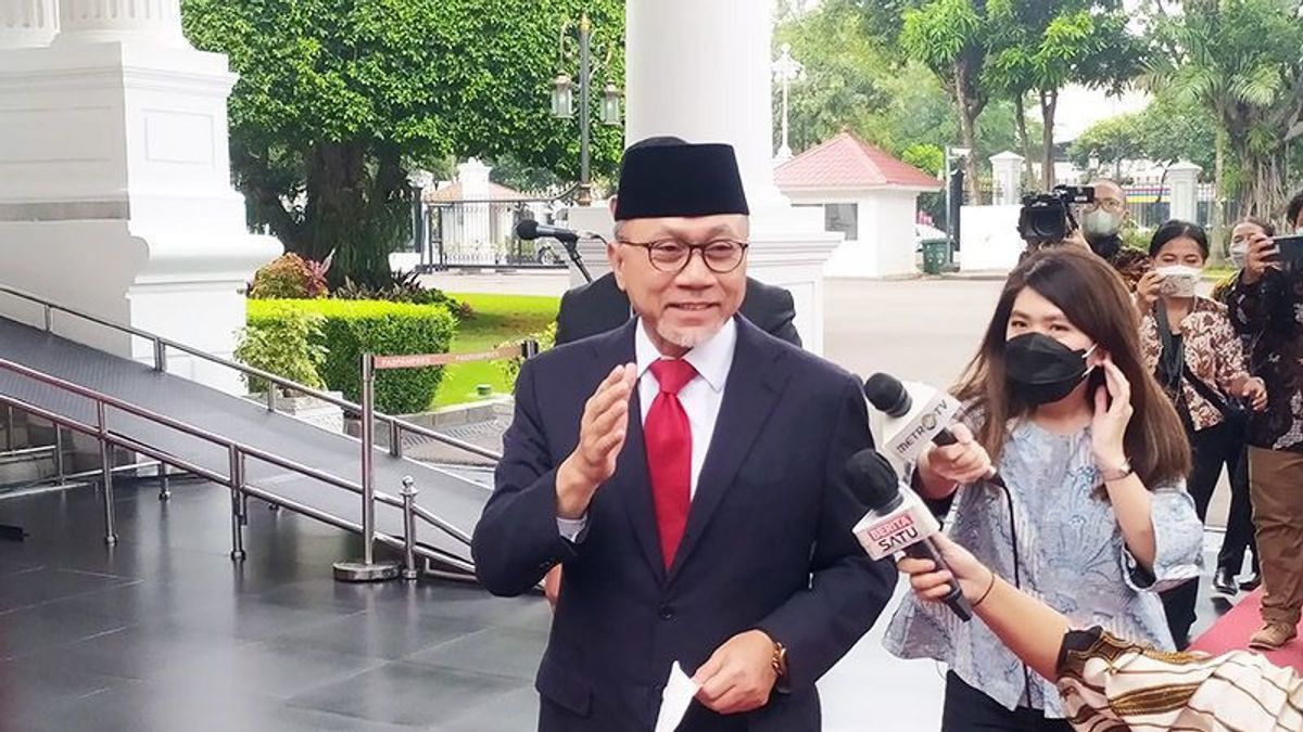 The Official Position Of The Minister Of Trade, Zulkifli Hasan: God Willing, Solve The Cooking Oil Problem, Poor People
