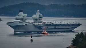 Iran Luncurkan Rudal ke Teluk Oman dalam Latihan Militer Perdana Sejak Perang dengan Israel