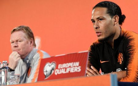 Van Dijk Kecewa Koeman Latih Barca, Tapi Tak Bisa Bilang Apa-Apa