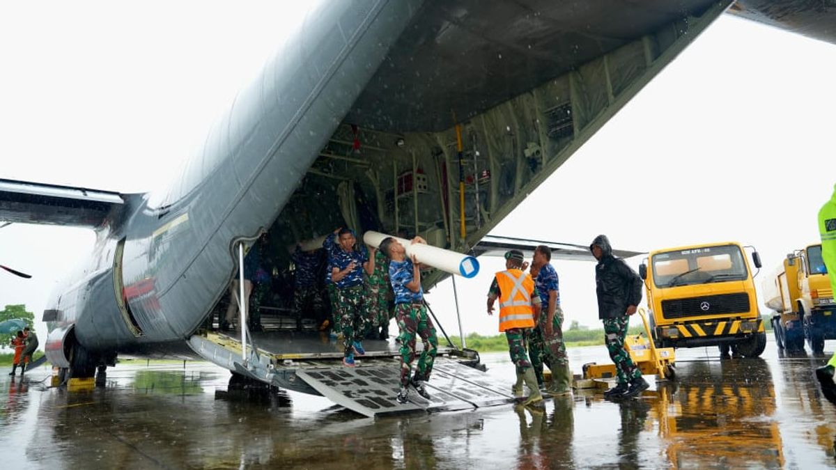 PLN dan TNI AU Kerahkan Hercules Angkut Material Tower Darurat untuk Pulihkan Listrik di Aceh