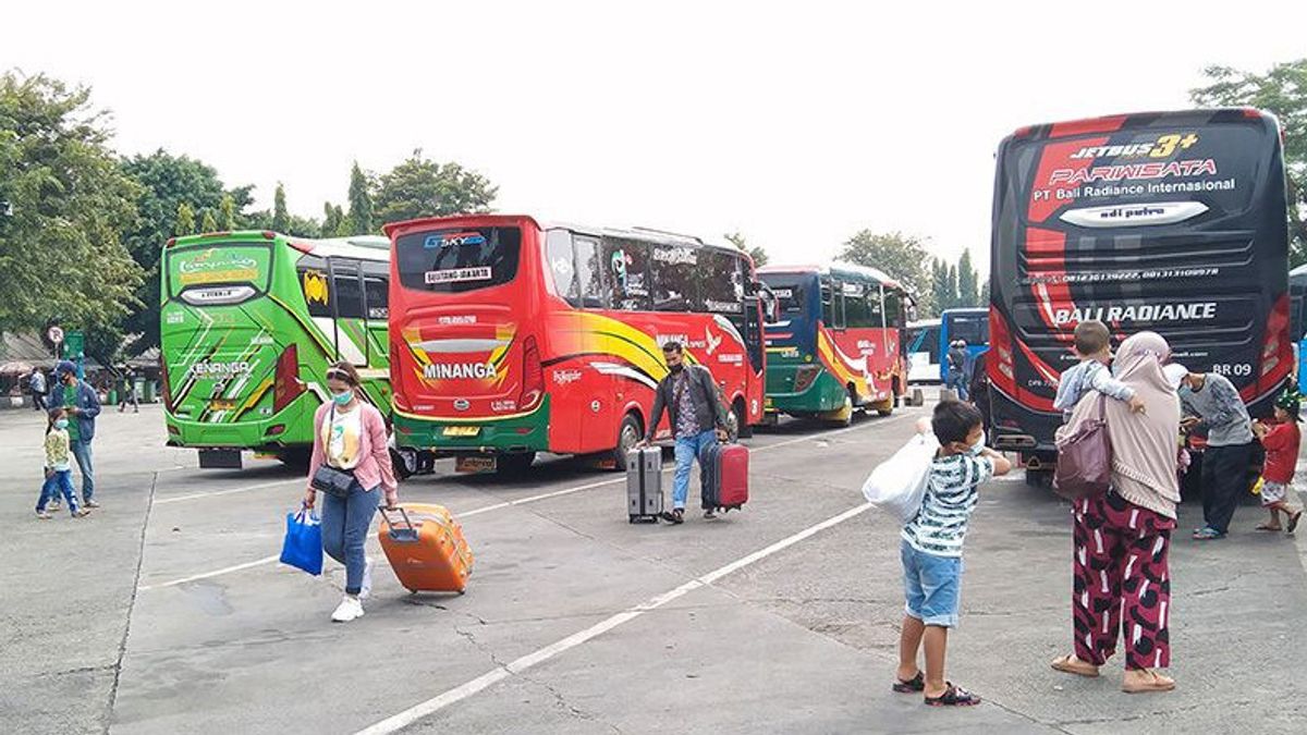 Kalideres Terminal Manager Reminds Bus POs Not To Increase Tickets During Lebaran Homecoming