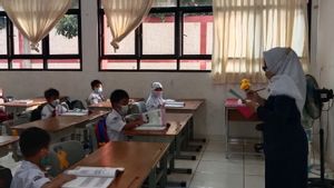 Anak Sekolah di Surabaya Mulai Masuk Pekan Depan, Wali Kota Eri: Saya Punya Kebijakan Sendiri