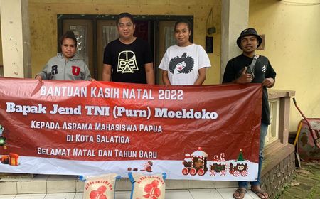 Moeldoko Berikan Kado Natal dan Tahun Baru untuk Mahasiswa Asal Papua