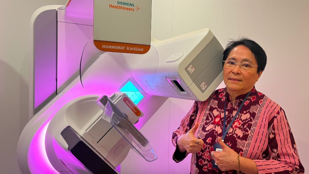 rénage précoce du cancer du sein avec une mammographie sûre effectuée, une radiographie équivalente à 7 semaines en naturalité