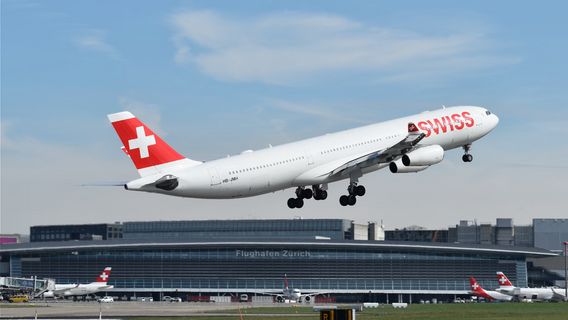 Smoke Appears In The Cockpit And Cabinet, Swiss Air Lines Plane Landing Emergency In Austria