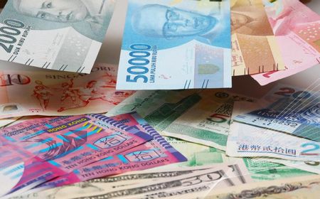 Rupiah Jumat Ditutup Melemah Tipis ke Level Rp13.693 per Dolar AS