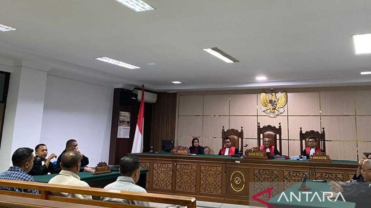 3 حكم على المتهمين بالفساد والأثاث في جمعية آتشيه العرفية بالسجن لمدة عام