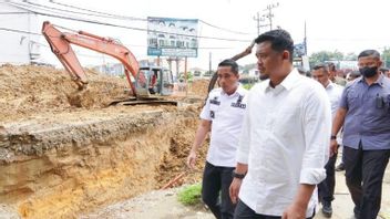 Bobby Nasution Ensures Drainage Development Overcoming Medan Floods Will Be Completed Soon