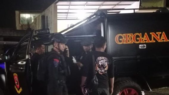 杰门清真寺爆炸事件，东爪哇警察局长下台