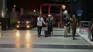 Tak Hanya Bupati Lampung Tengah, KPK Ikut Amankan 4 Orang Lainnya