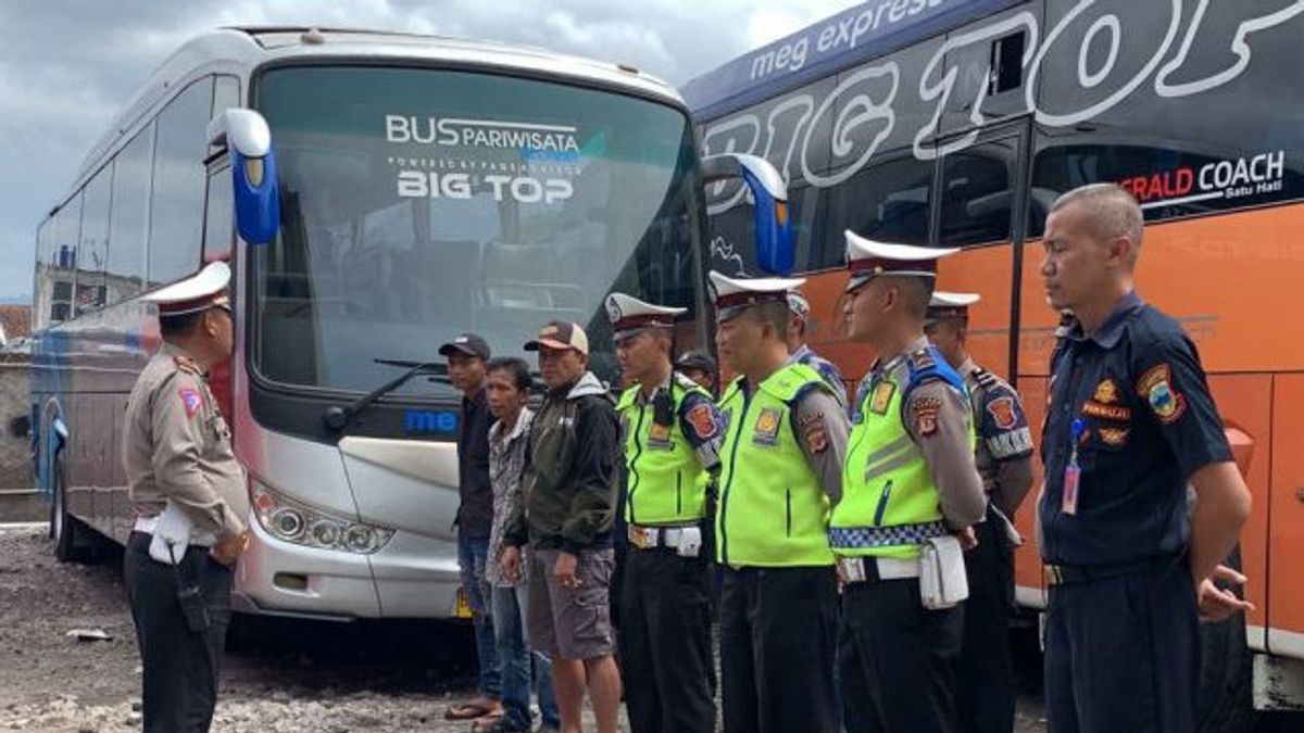 Tim Gabungan 'Serbu' Terminal Garut, Cek Kondisi Bus Antisipasi Kecelakaan