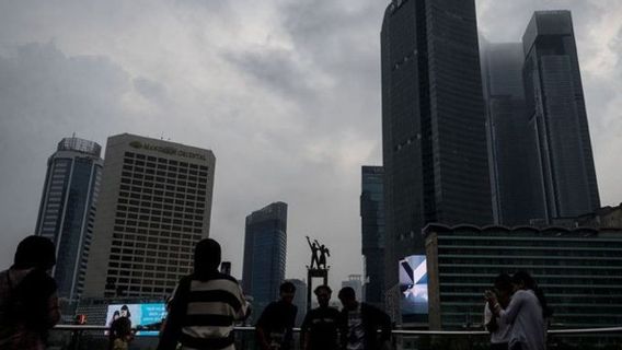 Kamis Pagi Jakarta Mendung, Hujan Berpotensi Turun Siang Hari