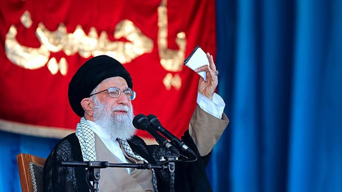 Ayatollah Ali Kamenei Gaungkan Pertempuran dengan Israel Tanpa Belas Kasihan
