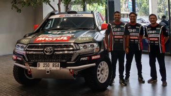 Pembalap Indonesia Julian Johan Kembali Ikuti AXCR dengan Toyota Land Cruiser yang Ditingkatkan