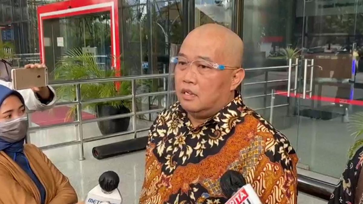 Maki Coordonnateur Reçoit 100 Mille Dollars De Singapour Après Avoir Signalé Le Cas De Joko Tjandra à KPK
