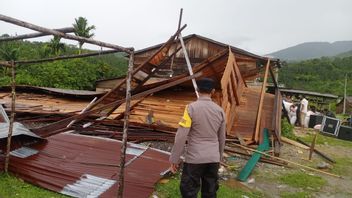 强风袭击加约卢斯亚齐，数十所房屋受损