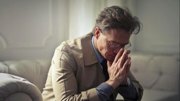 美しさ、医療検査の結果を待つときに経験する不安を知る