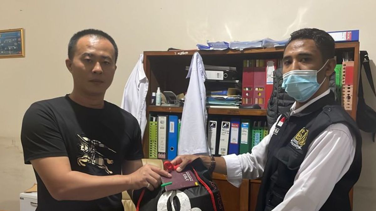 Immigration In NTT Deports One Foreigner From China