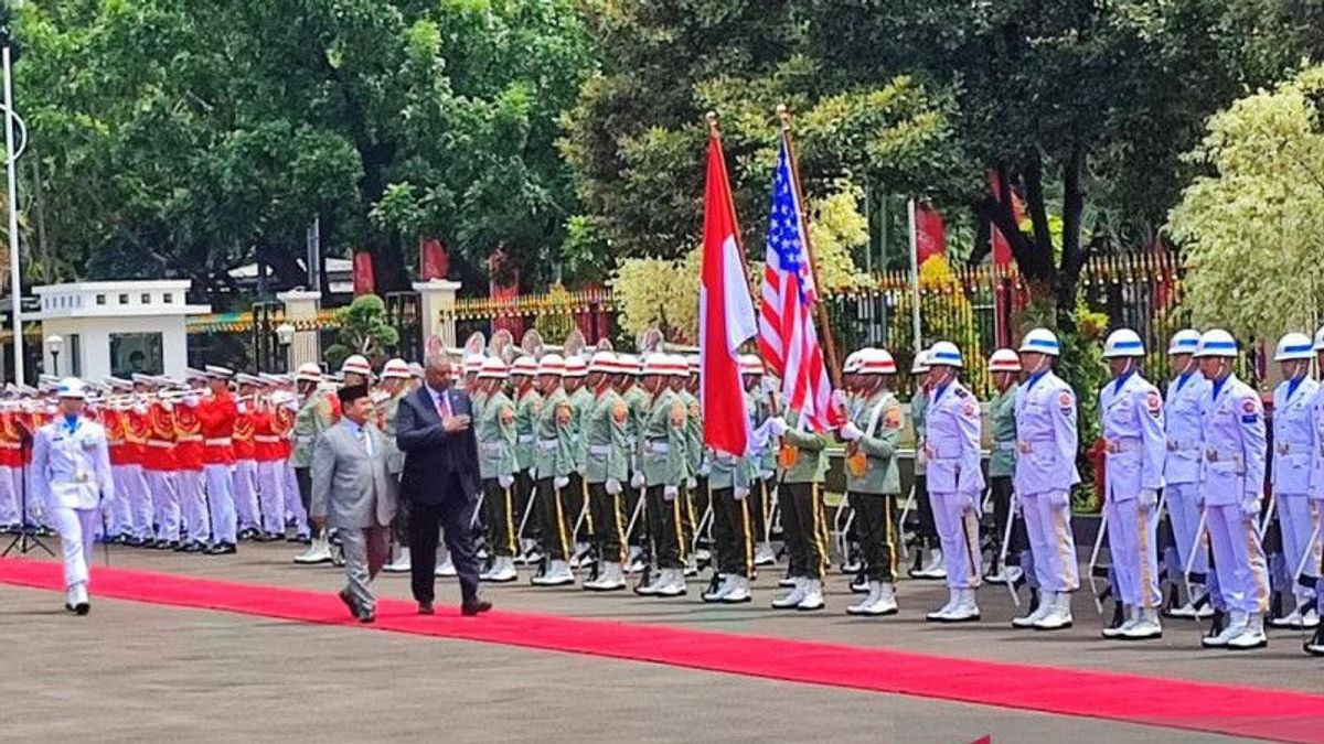 Welcoming The Honoraryjar Ceremony, Prabowo Subianto Receiving A Visit To The US Defense Minister Lloyd J. Austin