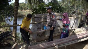 المحافظ إندوس ممارسات قطع غير قانونية في موقع فيضان غرب سومطرة