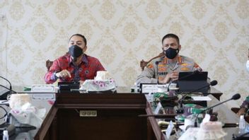 PKL Keluhkan Jam Operasional di Masa PPKM Level 3, Eri Cahyadi: Semua Kota Melakukan yang Sama