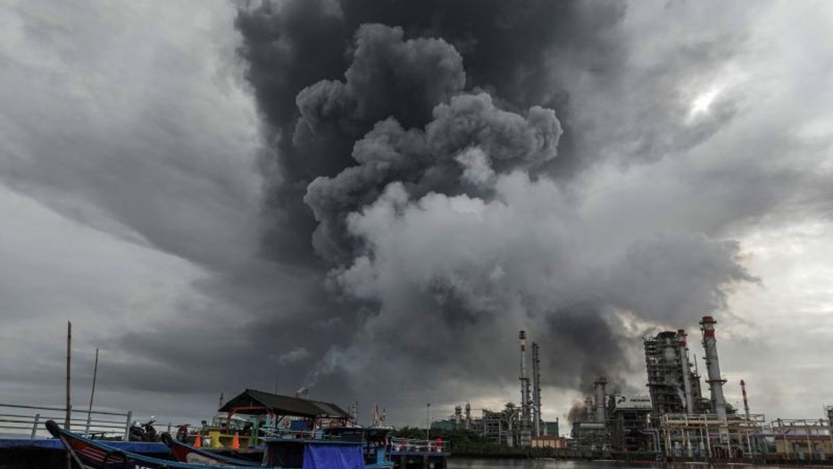 巴厘巴板炼油厂火灾死亡人数是承包商工人