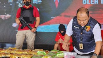 Police Thwart Delivery Of 18 Kg More Methamphetamine From West Kalimantan To Surabaya