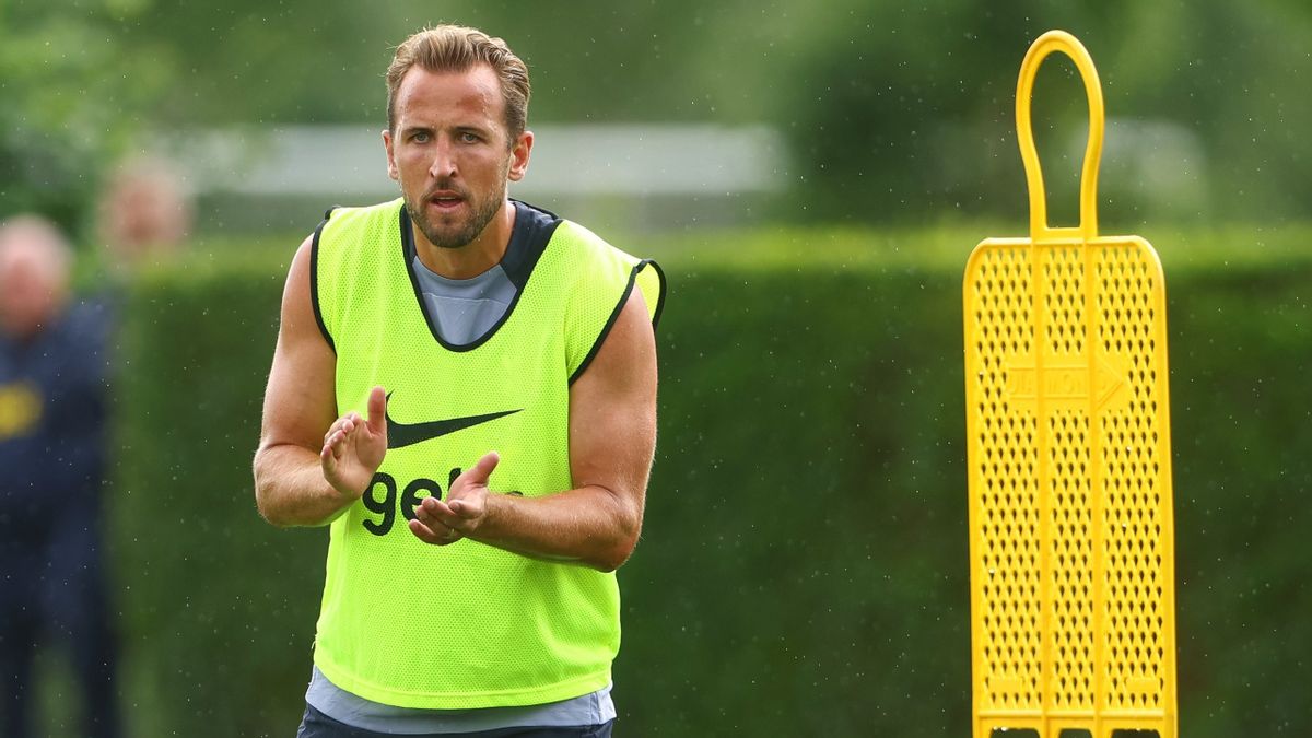 Having Private Discussion With Harry Kane, Tottenham Manager: Nothing Shocked