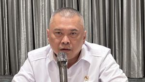 Garuda Kandangkan 15 Pesawat, Menhub Buka Suara