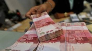 بنك إندونيسيا - وصف بنك إندونيسيا رياو أن كمية الأموال الصالحة للتوزيع كافية حتى عيد الفطر المبارك