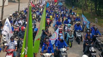 Buruh Geruduk Pemkab Bekasi, Kawal Rapat Perdana Dewan Tentukan Upah Tahun 2026