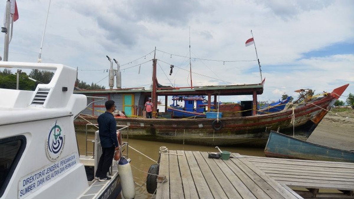 KKP 在 2021 年全年捕获了 82 艘非法渔船