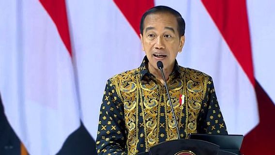 Jokowi Sebut Persoalan Tata Ruang dan Perizinan Bikin <i>Ruwet</i> Investasi di Daerah