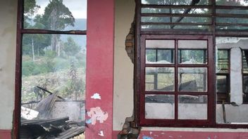 Korsleting, Gedung SD di Pasaman Barat Sumbar Terbakar dan Kerugian Rp 250 Juta