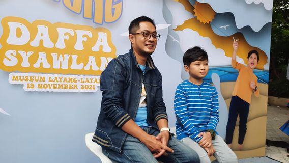 Commemorating World Children's Day, Ferry Ardiansyah Introduces Little Singer Daffa Syawlan With Kite Song