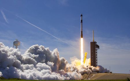 SpaceX Sukses Luncurkan 4 Astronot Swasta ke ISS, Tonggak Sejarah Penerbangan Luar Angkasa Komersial