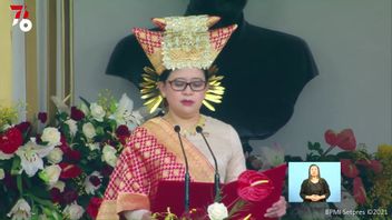 Soekarno's Granddaughter, Puan Maharani Reads The Text Of The Proclamation At The Merdeka Palace